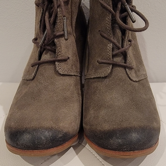 Toms Women's Size 9.5 Lunata Stacked Heel Burnished Suede Lace Up Ankle Boots - Picture 7 of 14